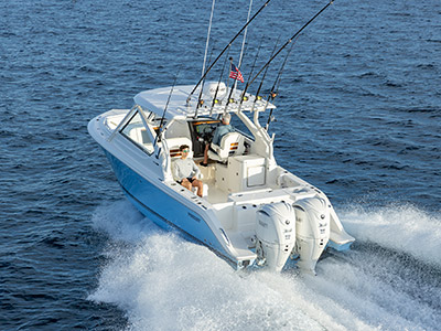 Pursuit Boats D 286 offshore.