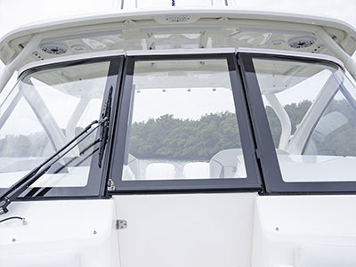 Front view of the Pursuit D 286 Dual Console boat.