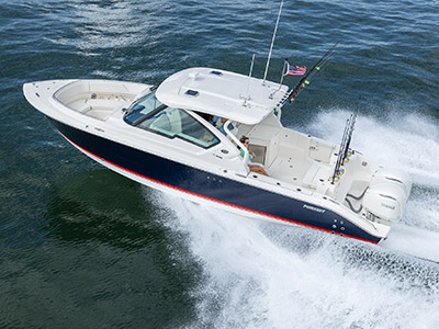 Port side of Pursuit Boats D 326 Luxury Dual Console