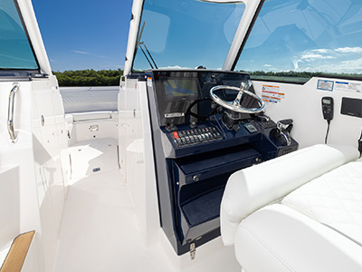 The Pursuit Luxury Dual Console helm area