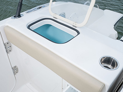 Pursuit D 365 luxury dual console boat transom livewell.
