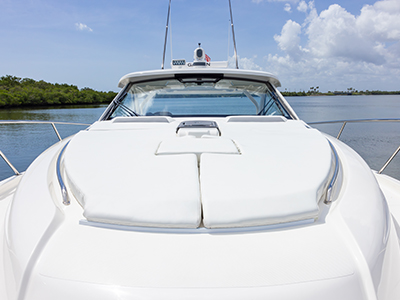 Pursuit OS 405 Offshore fishing boat with cabin.