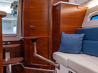 Versitle entertainment area of the Pursuit OS 405 Offshore cabin cruiser fishing boat.