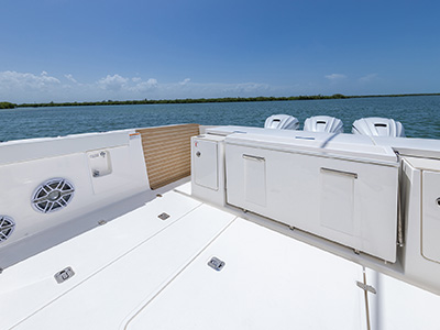 Transom seat stowed on Pursuit OS 445 Offshore