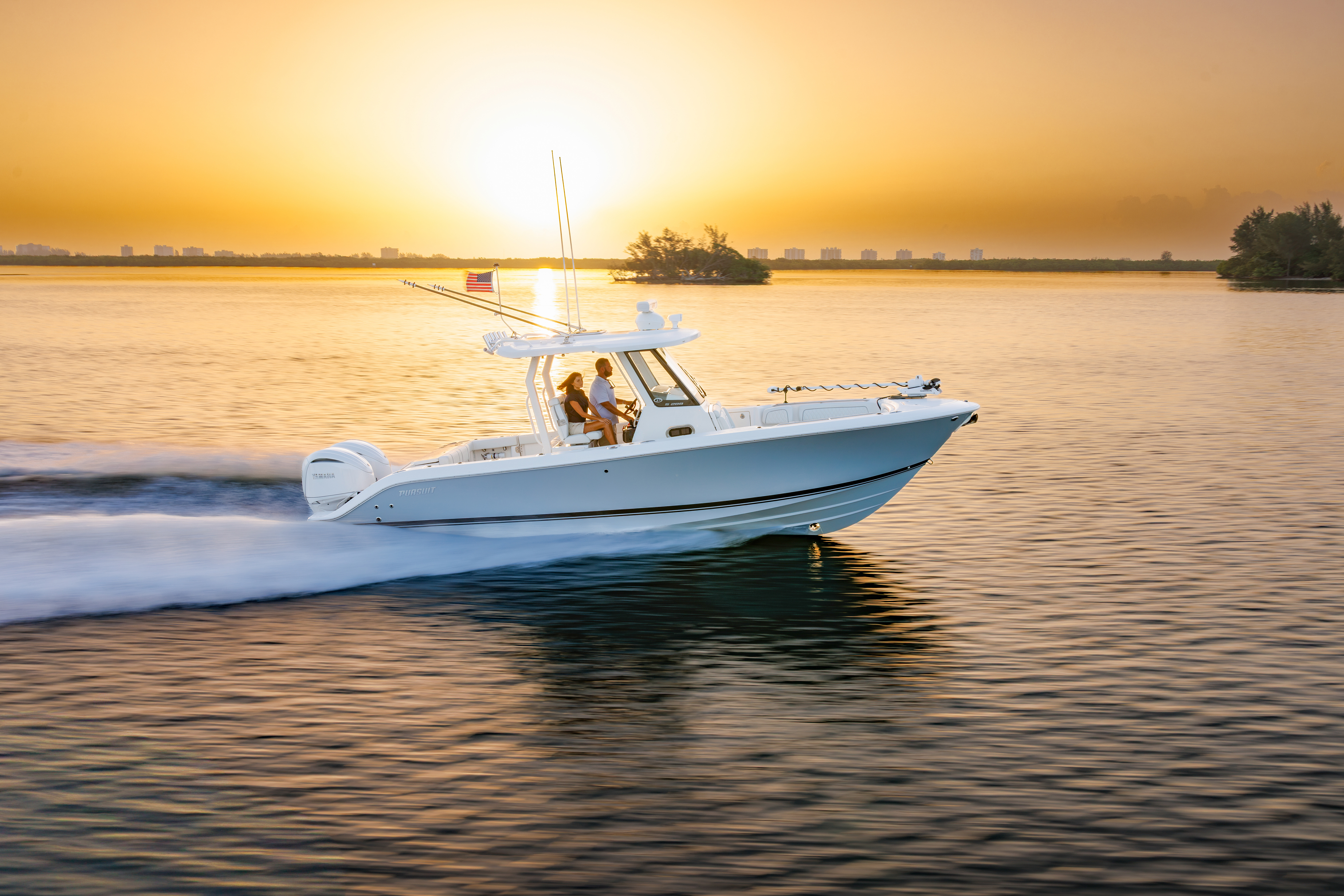 2027-S288-pursuit-boats
