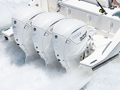 Triple 450 XTO Yamaha engines on a Pursuit Boat.