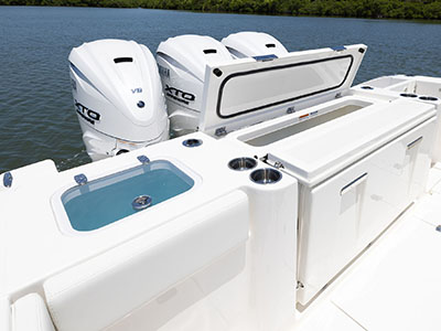 Transom on the Pursuit S 388 offers a freezer box and livewell.