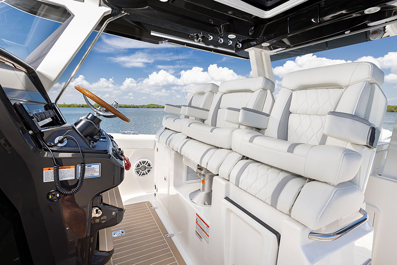Helm seating on the S 388 Pursuit Center Console boat.