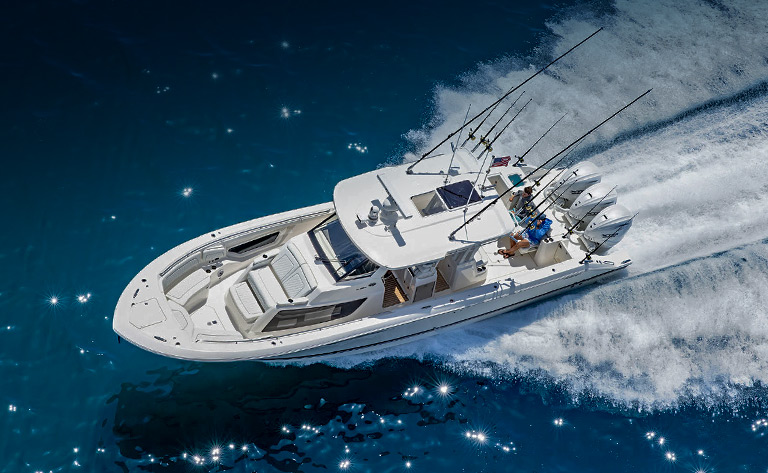 Overhead view of Pursuit’s S 388 Sport Center Console running